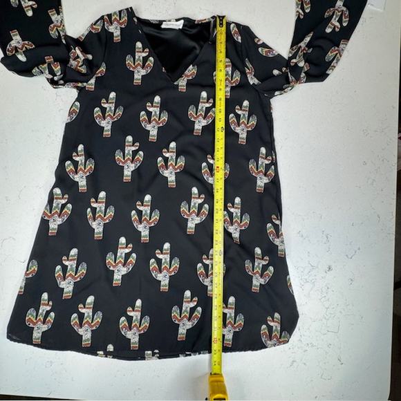 Black Cactus Sexy Flowy Peasant Mini Dress Bell Sleeve Sz Medium - Picture 10 of 12